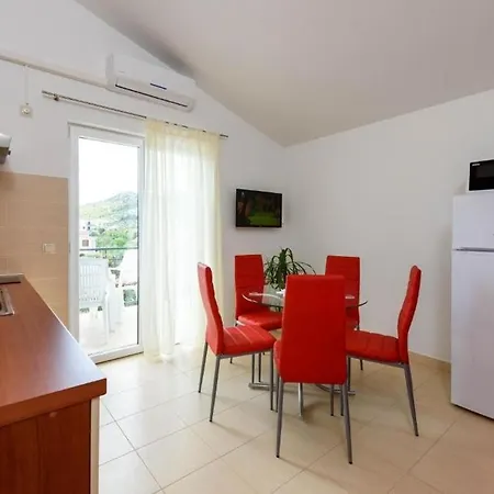 In With Sea View, Balcony, Air Conditioning, Wifi 5142-3 Seget Vranjica