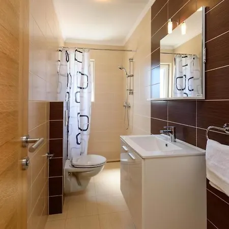 In With Sea View, Balcony, Air Conditioning, Wifi 5142-3 Appartamento *